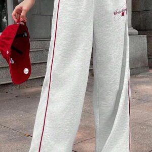 Roadster  The Lifestyle Co Printed Mid-Rise Loose Fit Parachute Trousers